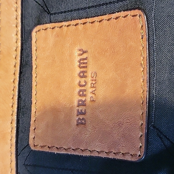 BERACAMY LEATHER TOTE - Picture 3 of 13